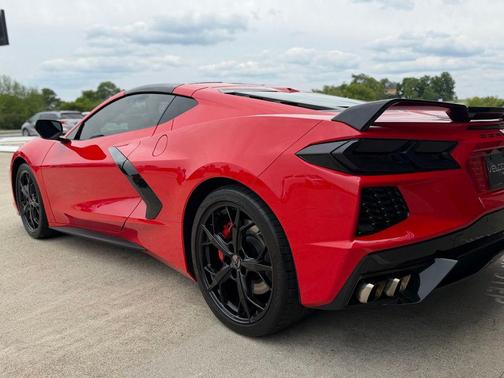 Torch Red 2022 Chevrolet Corvette Stingray w/2LT