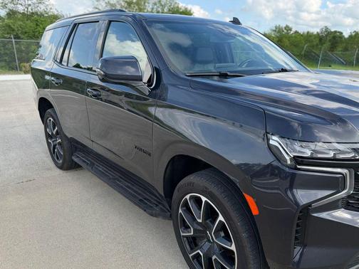 Dark Ash Metallic 2023 Chevrolet Tahoe RST