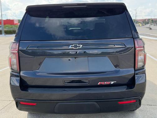 Dark Ash Metallic 2023 Chevrolet Tahoe RST