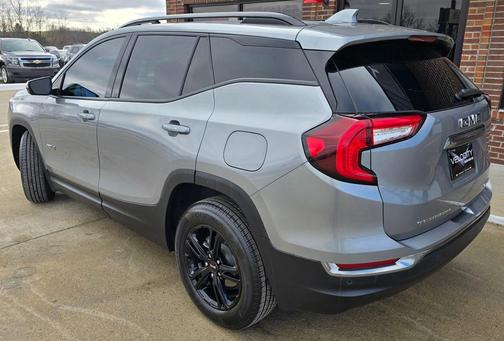 2023 GMC Terrain AWD AT4
