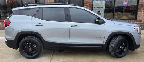 2023 GMC Terrain AWD AT4