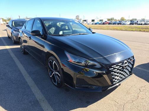 2024 Nissan Altima SR FWD