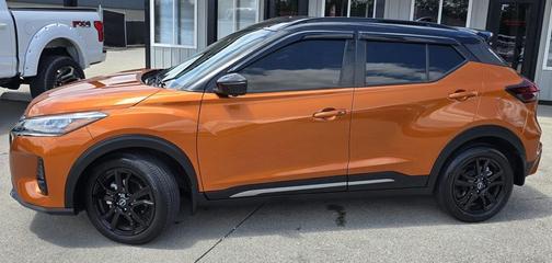 2023 Nissan Kicks SR