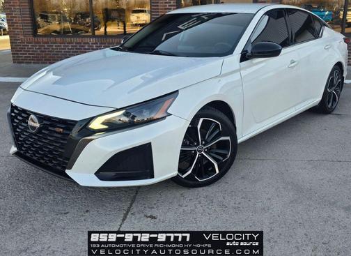 2023 Nissan Altima SR FWD