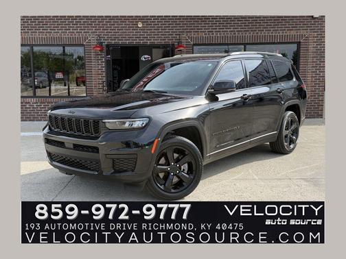 Diamond Black Crystal Pearlcoat 2023 Jeep Grand Cherokee L Altitude