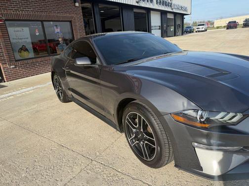 2018 Ford Mustang EcoBoost