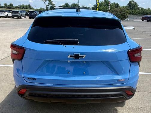Fountain Blue 2024 Chevrolet Trax FWD 1RS