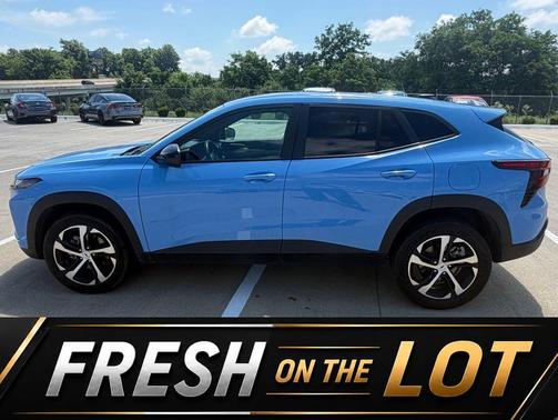 Fountain Blue 2024 Chevrolet Trax FWD 1RS