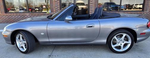2003 Mazda MX-5 Miata Shinsen
