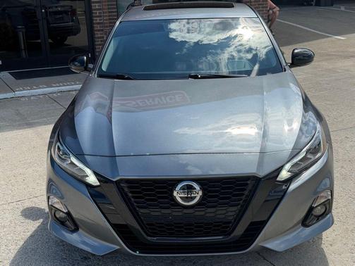 Gun Metallic 2022 Nissan Altima SR FWD