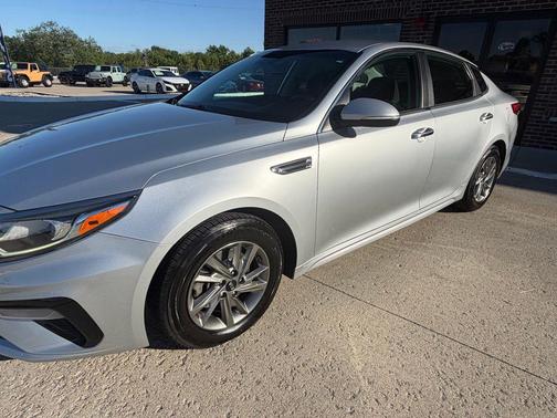 Sparkling Silver 2019 Kia Optima LX