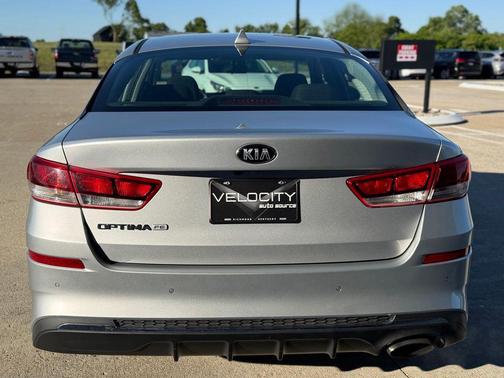 Sparkling Silver 2019 Kia Optima LX
