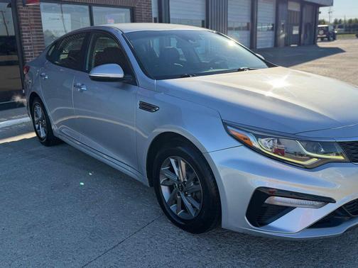 Sparkling Silver 2019 Kia Optima LX