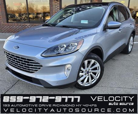 2022 Ford Escape Titanium