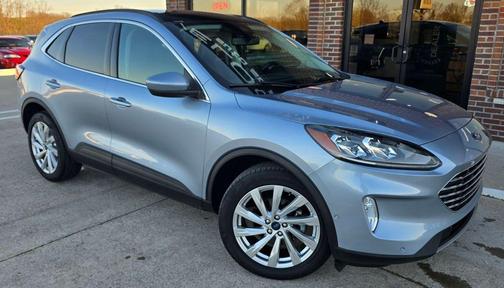 2022 Ford Escape Titanium