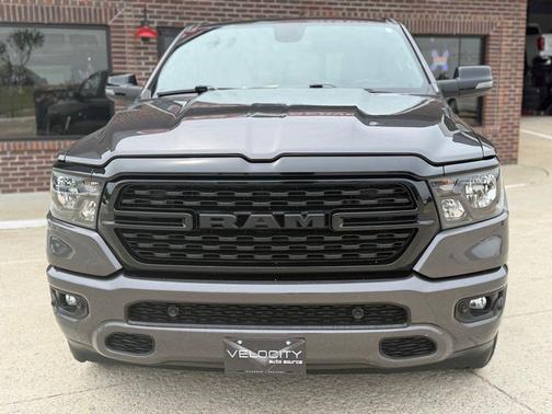 Granite Crystal Metallic Clearcoat 2024 RAM 1500 Big Horn/Lone Star