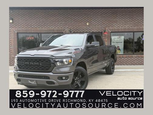 Granite Crystal Metallic Clearcoat 2024 RAM 1500 Big Horn/Lone Star