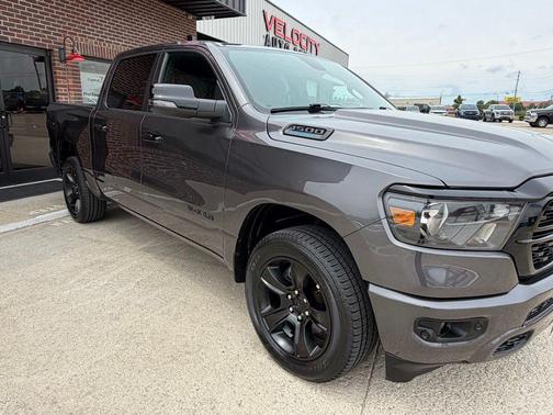 Granite Crystal Metallic Clearcoat 2024 RAM 1500 Big Horn/Lone Star