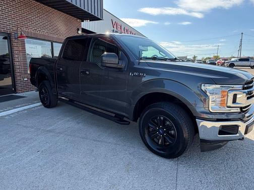 Magnetic 2018 Ford F-150 XLT