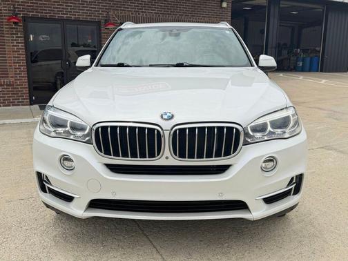 White Metallic 2017 BMW X5 xDrive35i