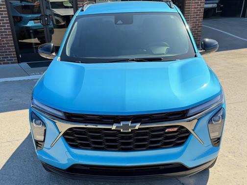 Marina Blue Metallic 2025 Chevrolet Trax FWD 2RS