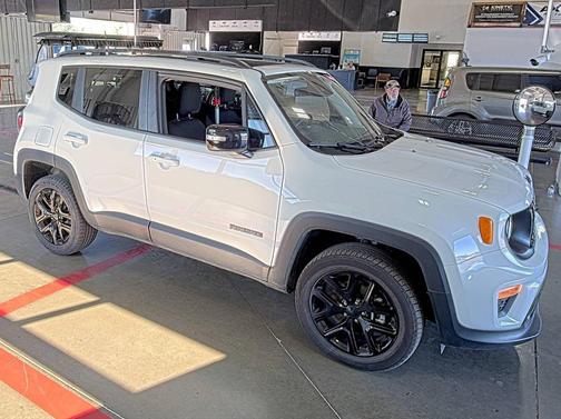 2023 Jeep Renegade Altitude