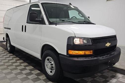 2022 Chevrolet Express 2500 RWD 2500 Regular Wheelbase WT