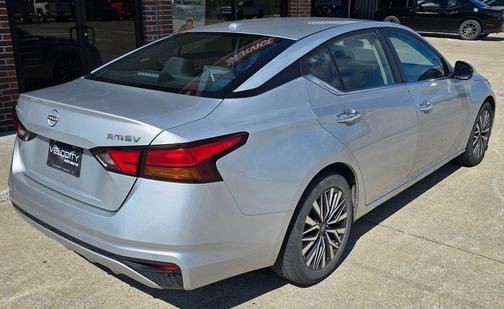 Brilliant Silver Metallic 2023 Nissan Altima 2.5 SV