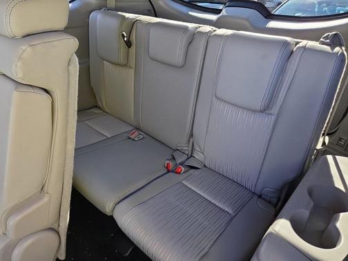 2016 Toyota Highlander LE