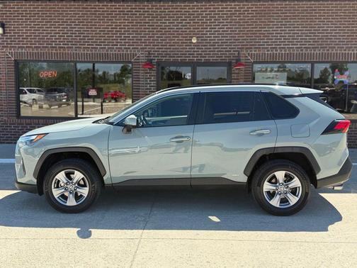 Lunar Rock 2022 Toyota RAV4 Hybrid XLE