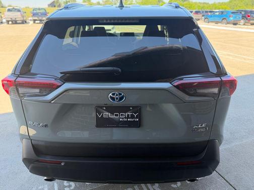 Lunar Rock 2022 Toyota RAV4 Hybrid XLE