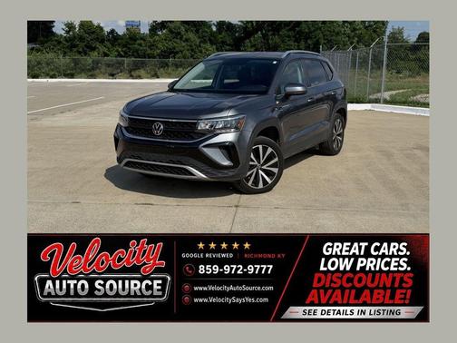 Platinum Gray Metallic 2022 Volkswagen Taos 1.5T SE