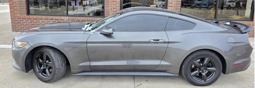 2017 Ford Mustang V6