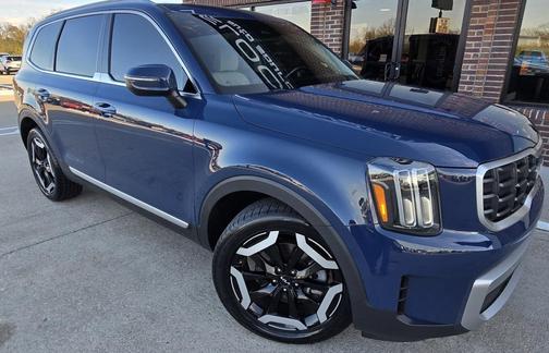 2023 Kia Telluride S
