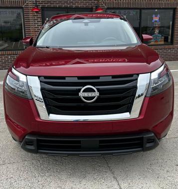 2024 Nissan Pathfinder SV 4WD
