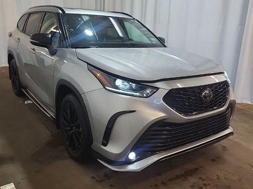 2024 Toyota Highlander XSE