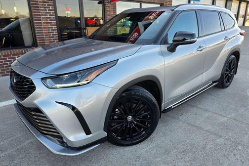 2024 Toyota Highlander XSE