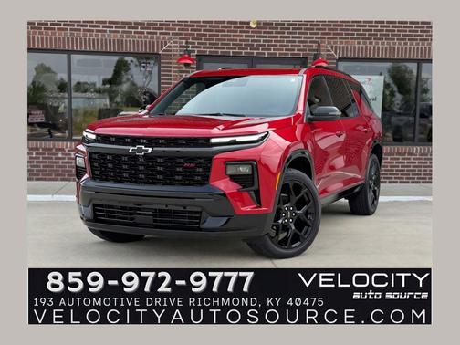 Radiant Red Tintcoat 2024 Chevrolet Traverse RS