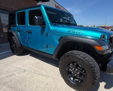 Bikini Pearl Coat 2024 Jeep Wrangler 4xe Willys