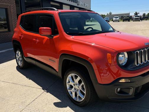 Omaha Orange 2017 Jeep Renegade Latitude