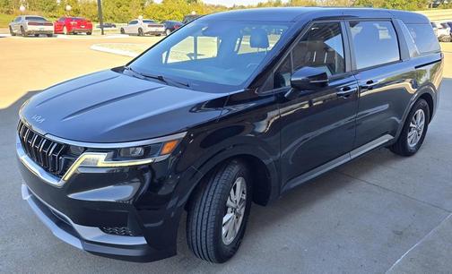2022 Kia Carnival LXS