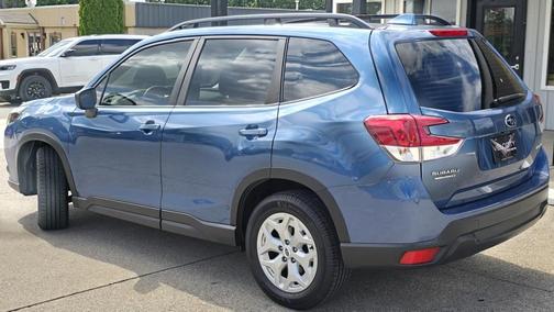 2022 Subaru Forester Base
