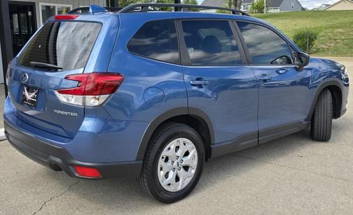 2022 Subaru Forester Base