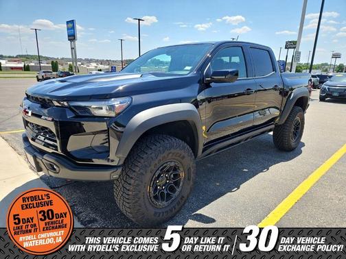 Black 2024 Chevrolet Colorado ZR2