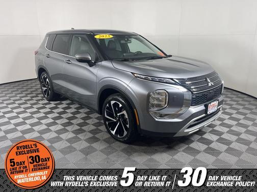 2023 Mitsubishi Outlander SE