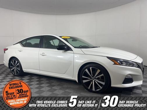 2022 Nissan Altima 2.5 SR