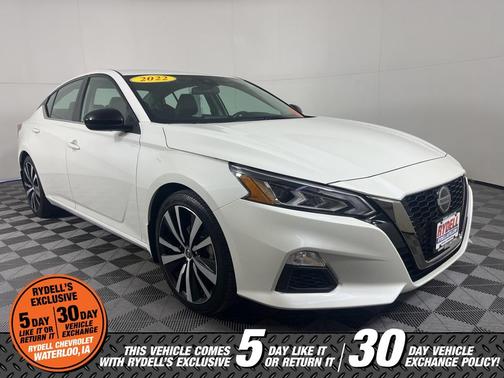 2022 Nissan Altima 2.5 SR