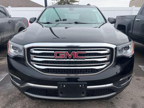 2018 GMC Acadia SLE-2