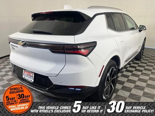 Summit White 2024 Chevrolet Equinox EV LT