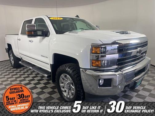 Summit White 2019 Chevrolet Silverado 3500 LTZ